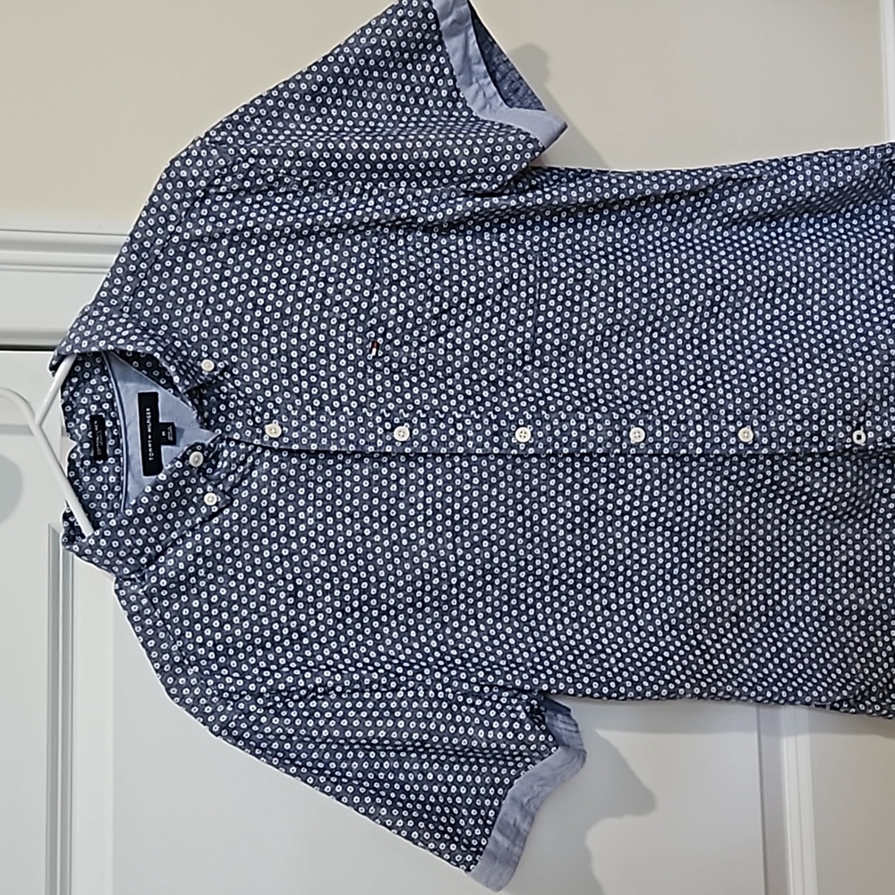 Tommy Hilfiger linen blend button down